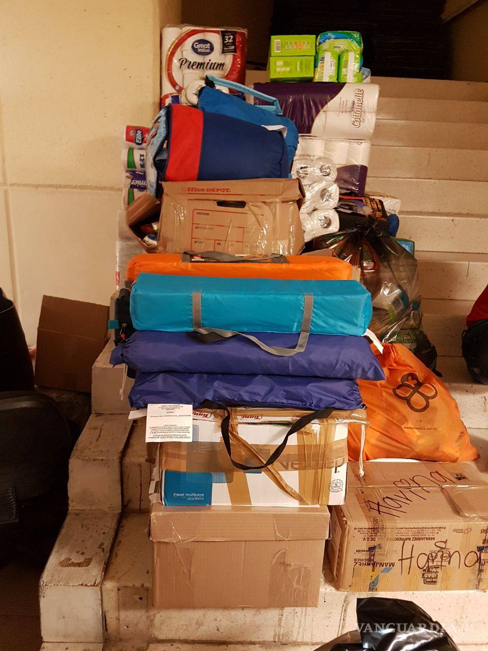 $!Continúa abierto centro de acopio del DIF Torreón