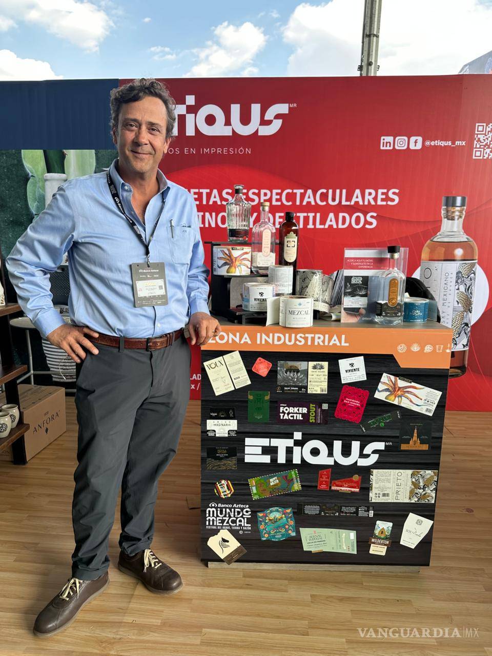 $!Trabajo. Bajo el cielo capitalino, Coahuila brilló entre más de 600 marcas en el Festival Mundo Mezcal, demostrando que la innovación, la identidad y la pasión también se embotellan.