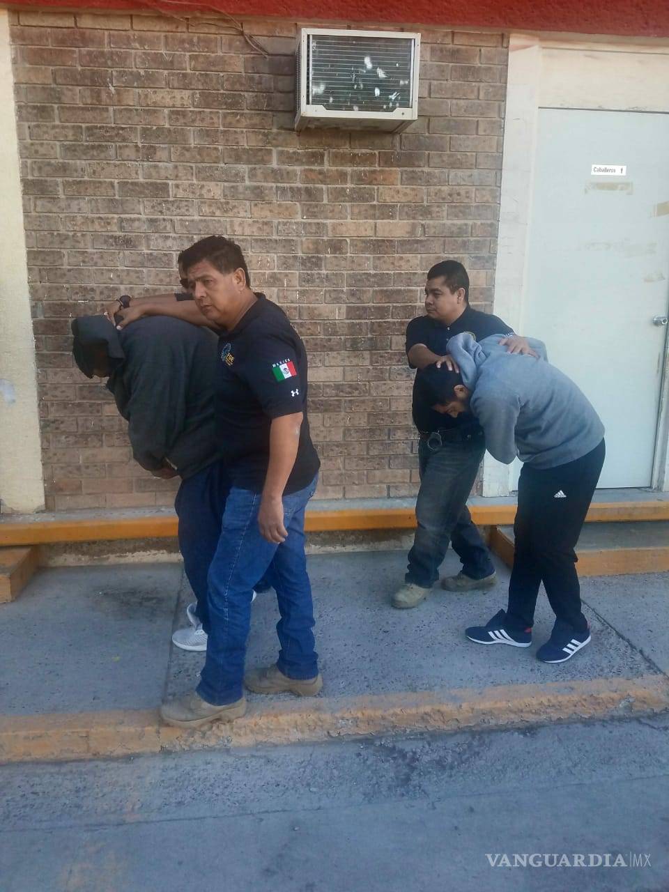$!Agentes de Investigación Criminal detienen homicidas en Torreón