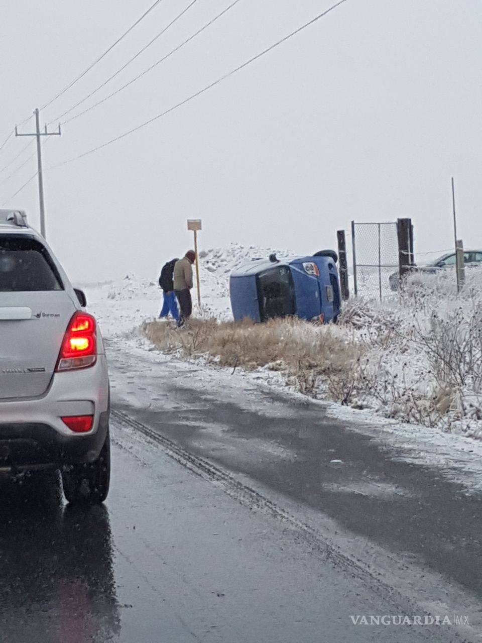 $!Hielo y velocidad: una mala combinación en libramiento Oscar Flores Tapia