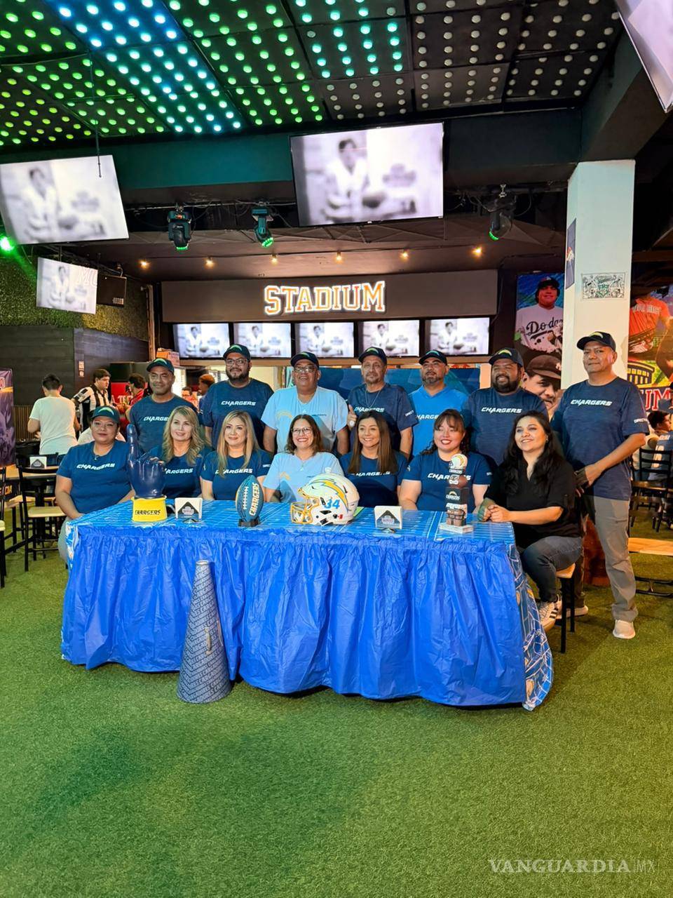 $!El Club Cargadores de Saltillo dio inicio formal a su preparación para la Temporada 2026 con la presentación de sus nuevos uniformes, inspirados en la identidad y tradición del equipo.