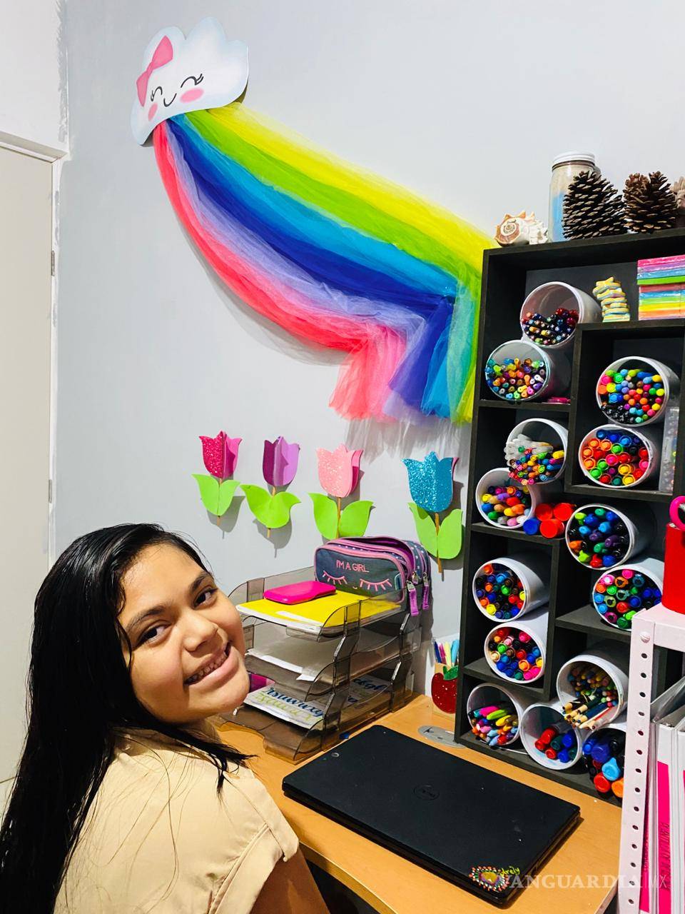 $!Madres de familia de Saltillo acondicionan su casa como salón de clases