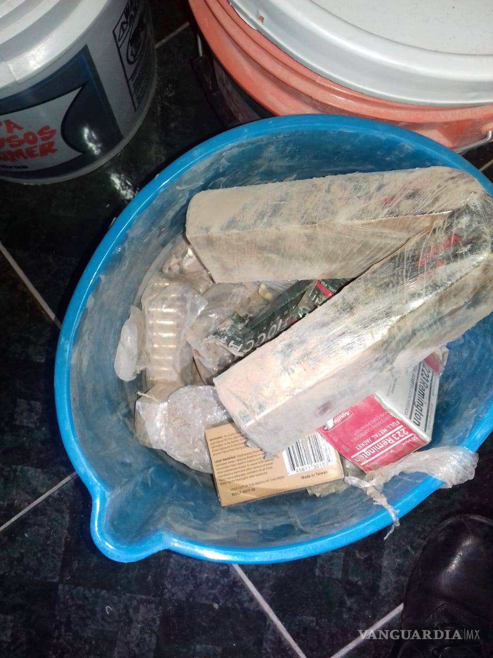 $!Autoridades aseguran armas y en finca de Torreón; descubren un cadáver