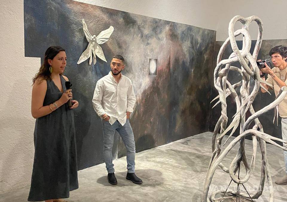 Las fronteras y la migración; ejes centrales de la exposición del coahuilense Carlos Vielma