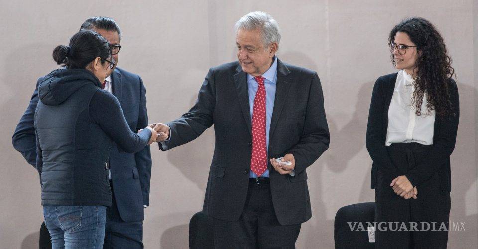 Gobierno de AMLO gastará casi 120 mil millones en programas sin reglas claras