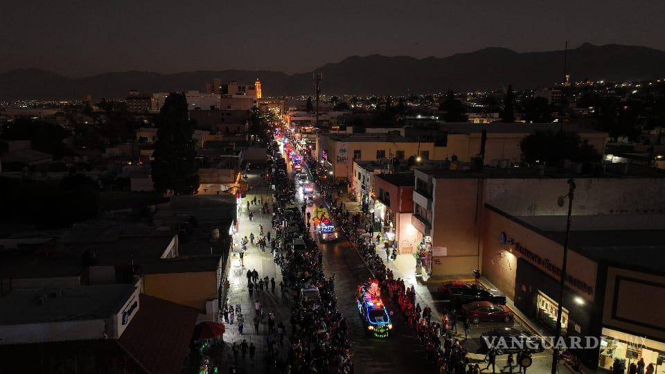 $!En el desfile intervinieron la Policía Municipal, Guardia Nacional, Ejército Mexicano y Bomberos.