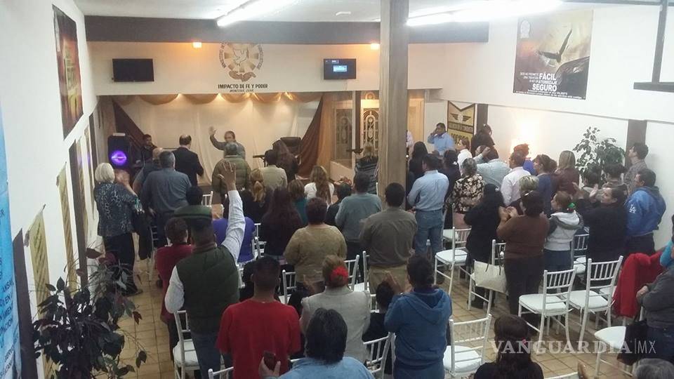 $!Polémico pastor de Monclova busca registrar su nueva iglesia para continuar haciendo milagros