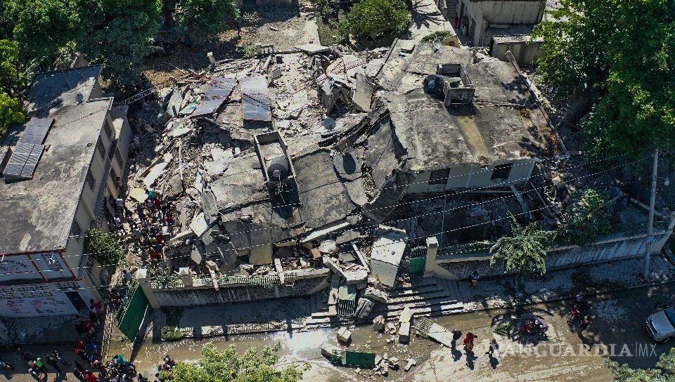 Asciende a 724 el número de muertos por el terremoto en Haití