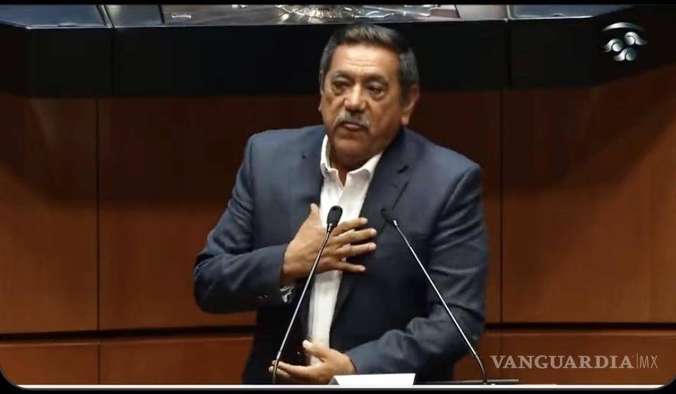 $!Félix Salgado Macedonio, foca aplaudidora de Morena en el Senado.