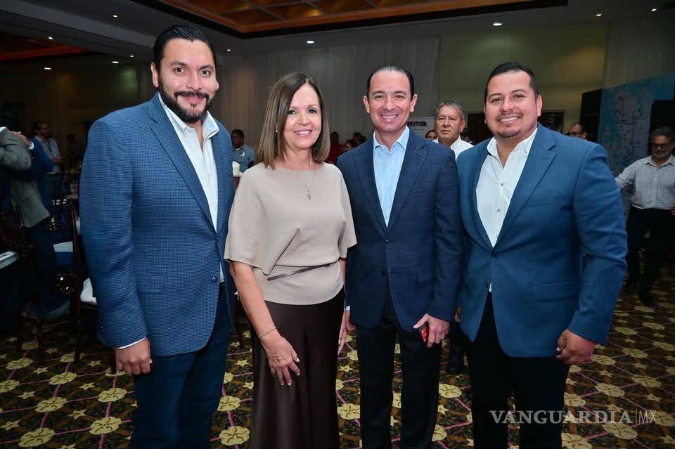 $!El acuerdo busca coordinar acciones para fortalecer la infraestructura carretera y logística del estado.