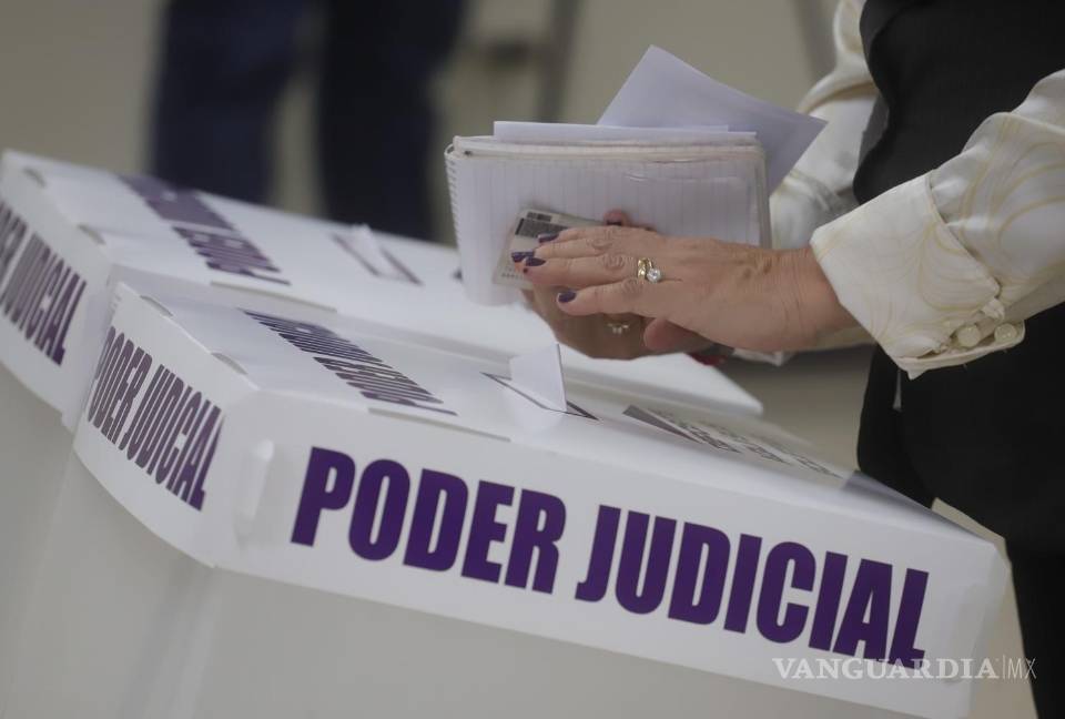 $!”Corporativamente, el SNTE no va a votar el 1 de junio. Se están dando conferencias de cómo votar”, afirmó Alfonso Cepeda.