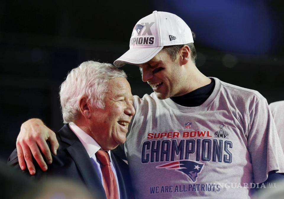 $!Putin le robó el anillo del Super Bowl al dueño de los 'Pats' y él lo quiere de regreso
