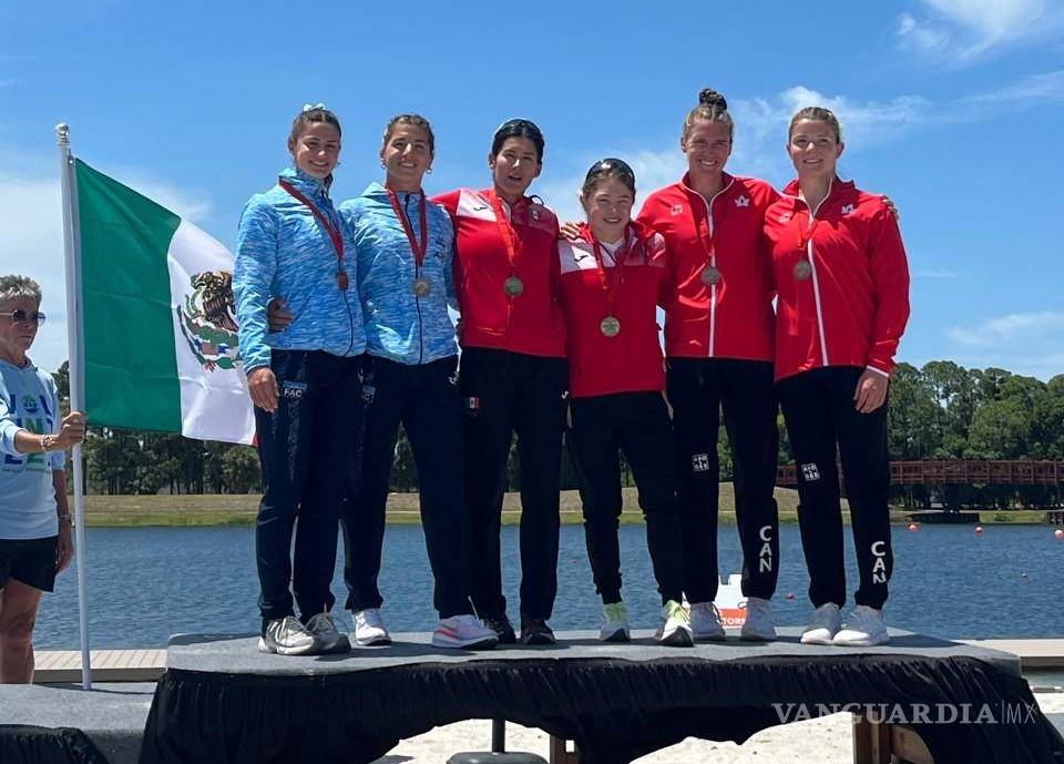 $!Alanís y Briones junto a las demás seleccionadas de la competencia.