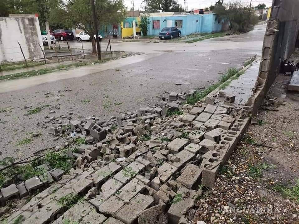 $!Acuña: deja tormenta con vórtices de tornado severos daños y sin luz a la ciudad