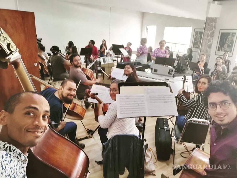 $!Natalia Riazanova: el talento de Moscú que conmueve a México con batuta y violín