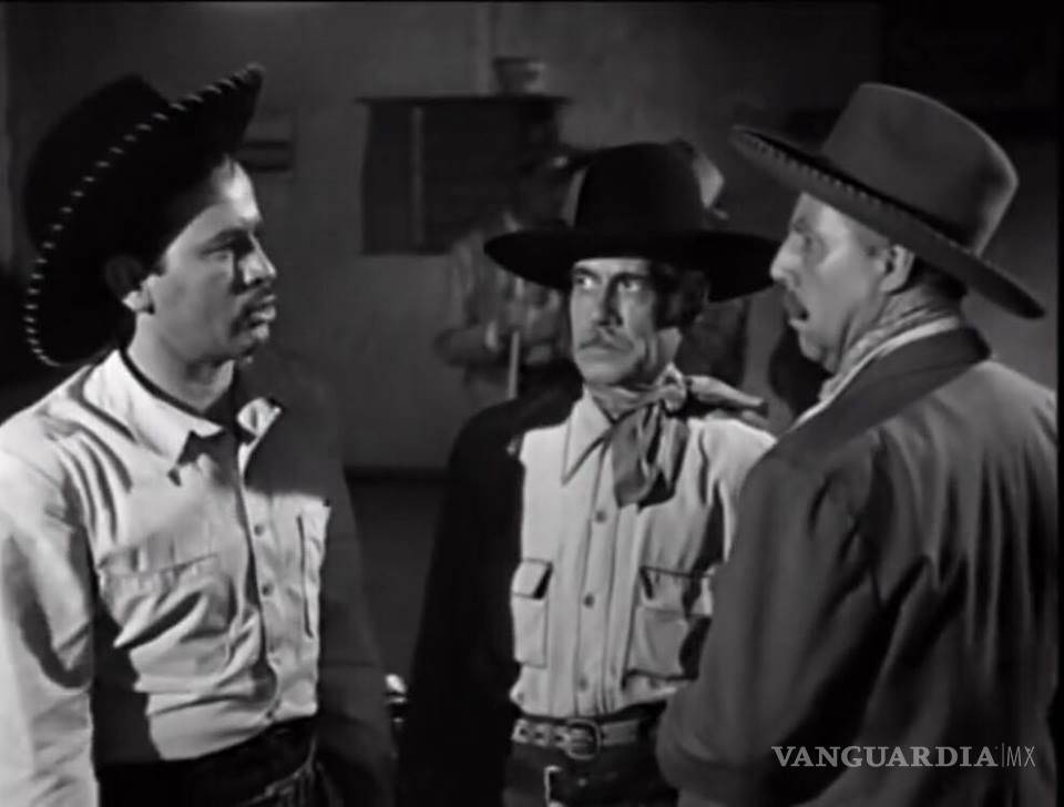 $!¡Hágase a un lao' mondrigo!... Cruz Treviño Martínez de la Garza (Fernando Soler) el macho saltillense a 70 años de 'La Oveja Negra' (videos)