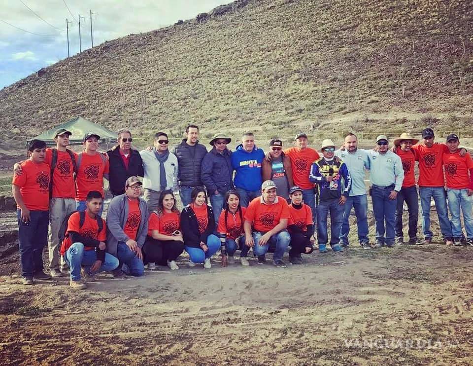 $!Pilotos saltillenses conquistan ‘Los petroglifos’