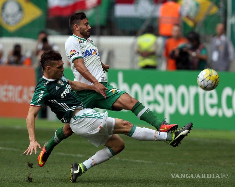 $!Amputan pierna a jugador de Chapecoense que sobrevivió al accidente