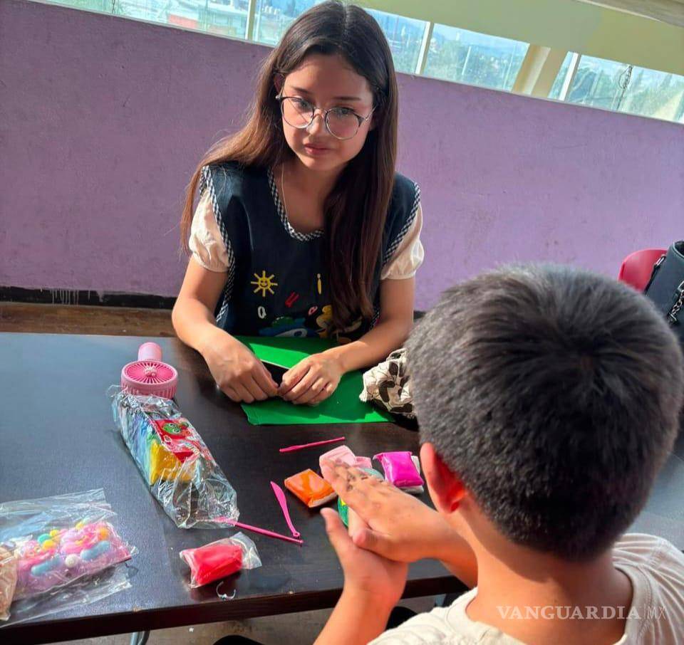 $!Mayores de 12 años tienen acceso a talleres de dibujo y asesorías de física, química y matemáticas.