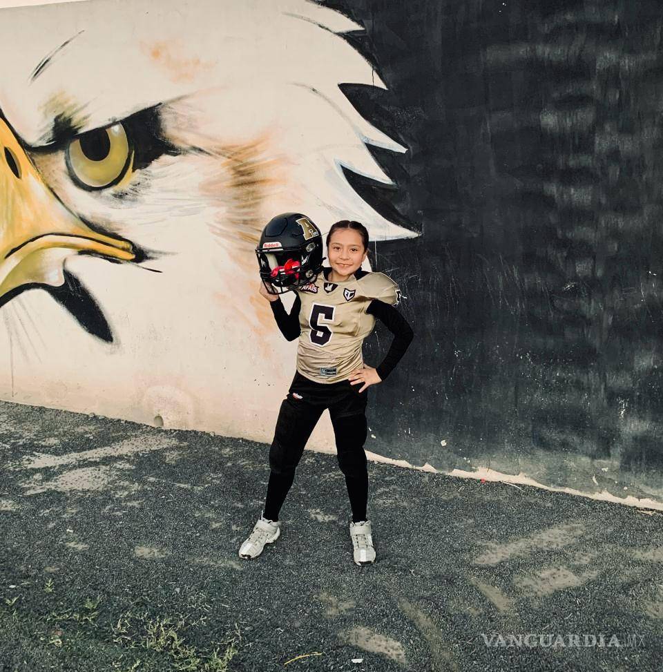 $!Isabela Escalante se convirtió en la “super girl” del equipo, demostrando que el contacto físico no es exclusivo de los niños.