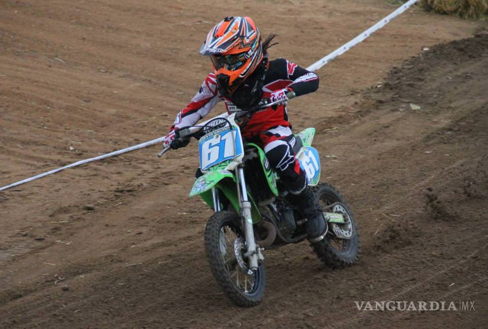 $!Tanya tiene tan sólo 12 años y ya es campeona de motocross