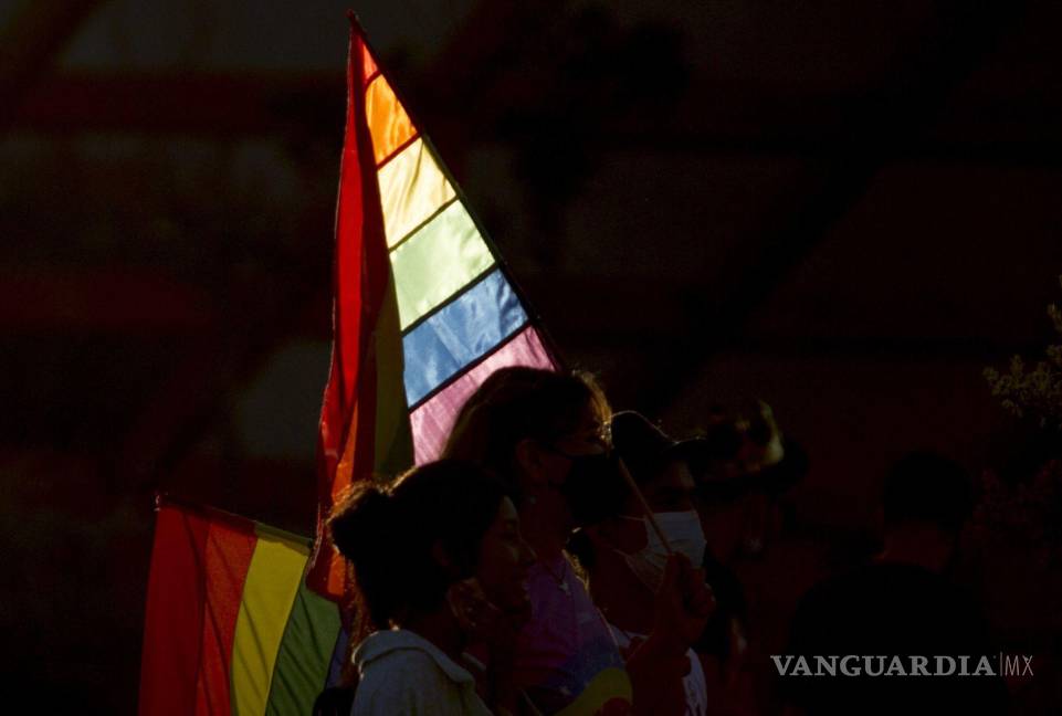 $!Miles de personas miembros de la comunidad LGBT+ en la entidad, se congregaron en el centro de la ciudad de Monterrey para realizar la vigésima Marcha de la Diversidad. Cuartoscuro/Gabriela Pérez