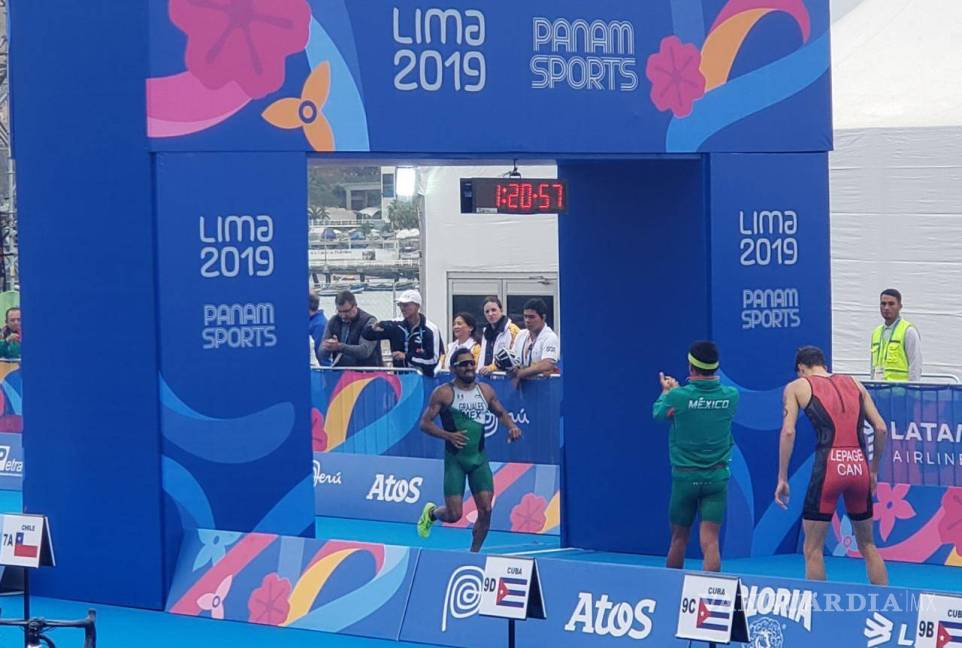 $!Liderados por Crisanto Grajales, México alcanza medalla de bronce en el triatlón