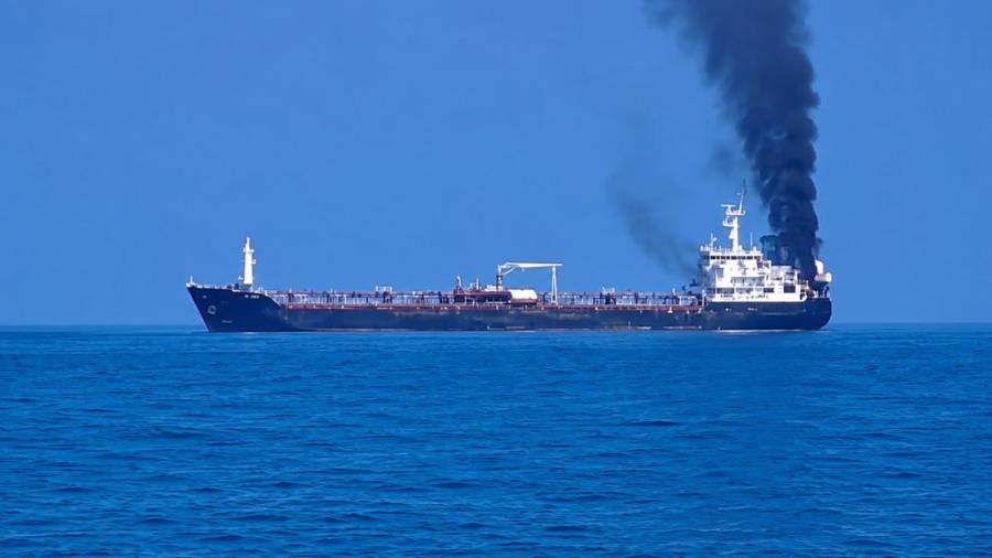 El incidente en el golfo de Omán causó la muerte de tres marineros indios, según funcionarios de India.