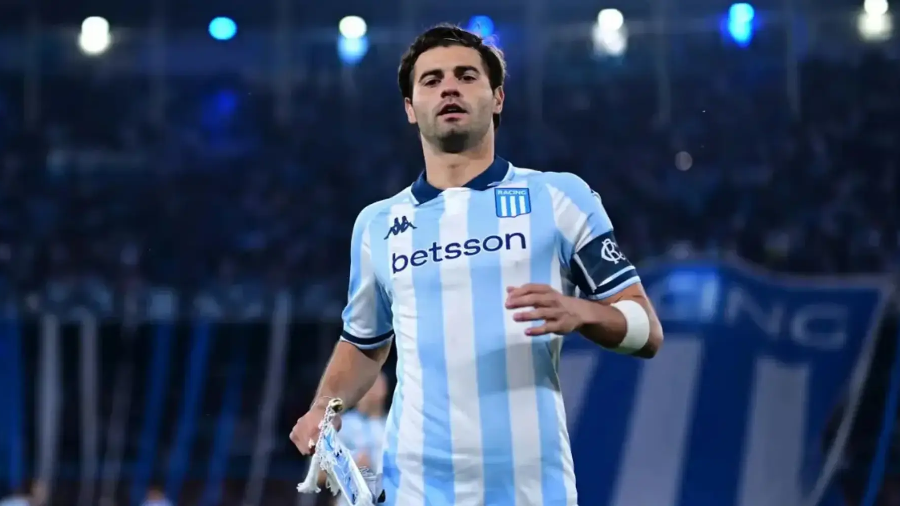 Santiago Sosa, es un jugador de 26 años que destaca por su versatilidad, ya que puede desempeñarse como defensa central, pivote o mediocentro; es el objetivo de los Rayados.