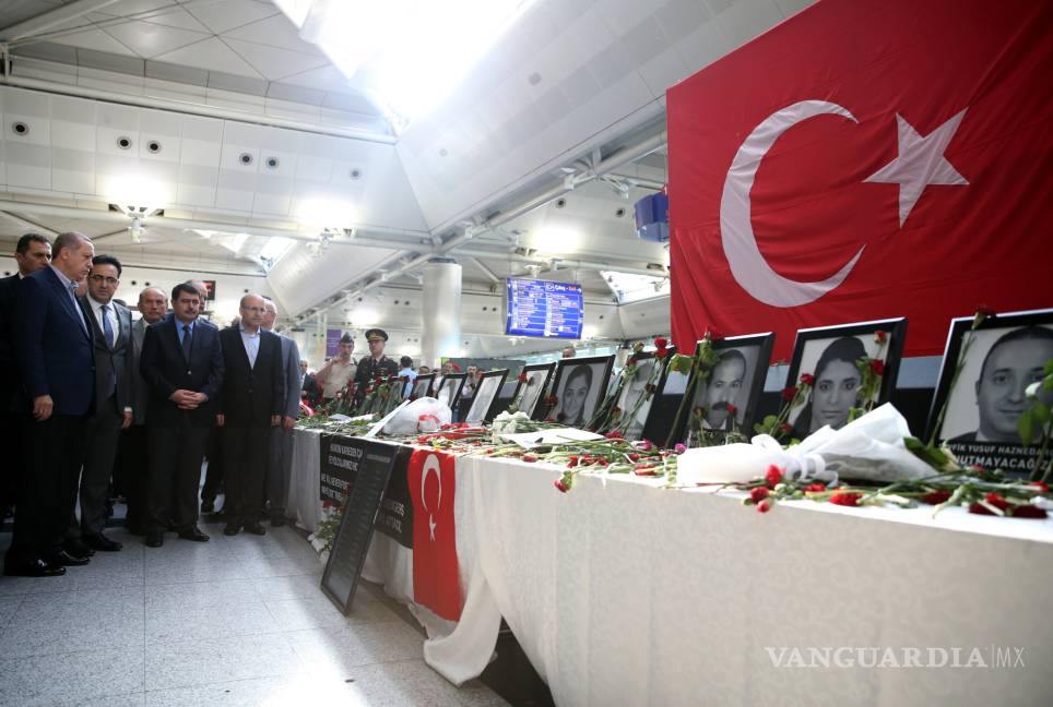 Suman 37 detenidos por atentado contra aeropuerto de Estambul