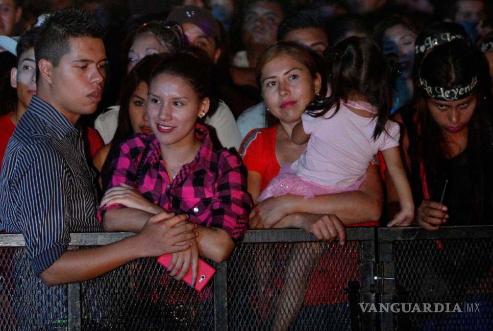 $!La Leyenda vive su noche de éxito en la Expo Feria