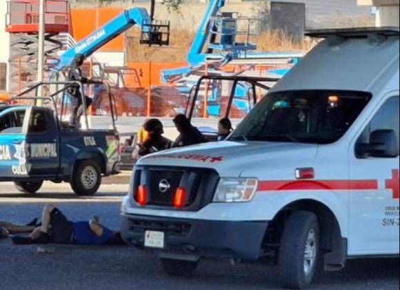 Arrojan y balean a tres hombres en plena avenida de Culiacán
