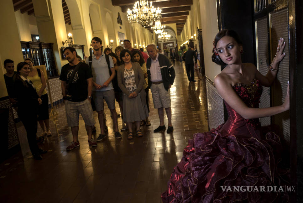 $!En medio de apertura, negocio de quinceañeras florece en Cuba