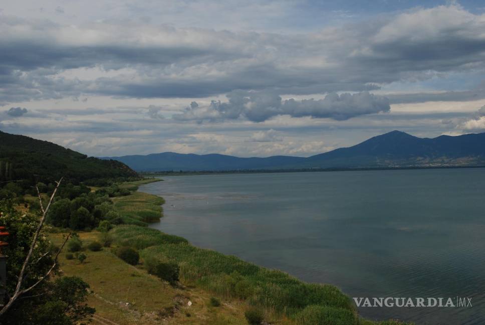 $!Lago Prespa, compartido por Albania, Grecia y Macedonia.