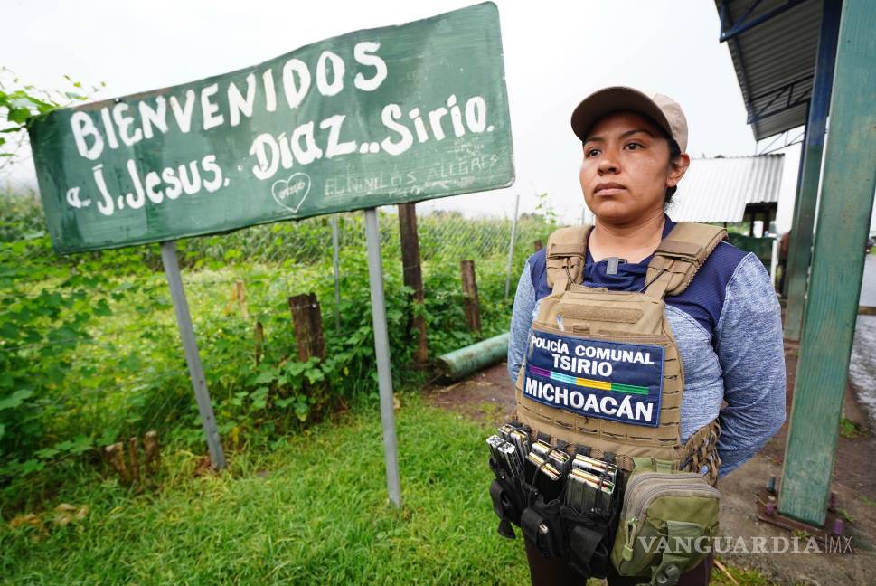 $!En Michoacán, productores del campo han tenido que recurrir a policías comunitarias para hacer frente a grupos del crimen.