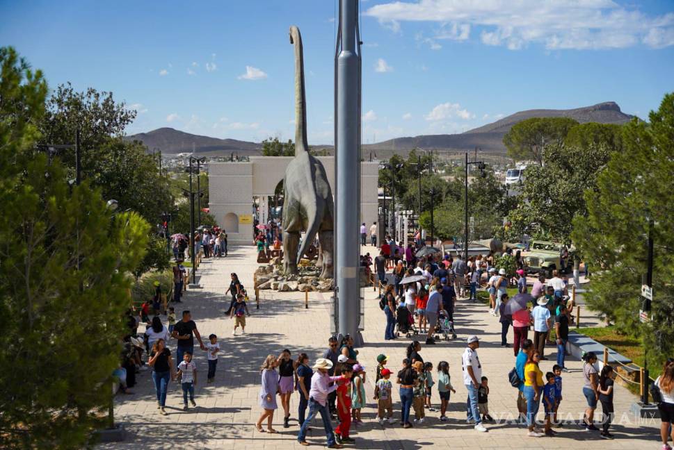 $!En poco tiempo, Dinolandia se ha convertido en el lugar de esparcimiento favorito de las familias ramosarizpenses.