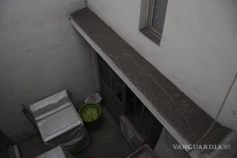 $!Vecinos de Saltillo denuncian que están afectados por contaminación de humo negro que emana de la empresa Tupy