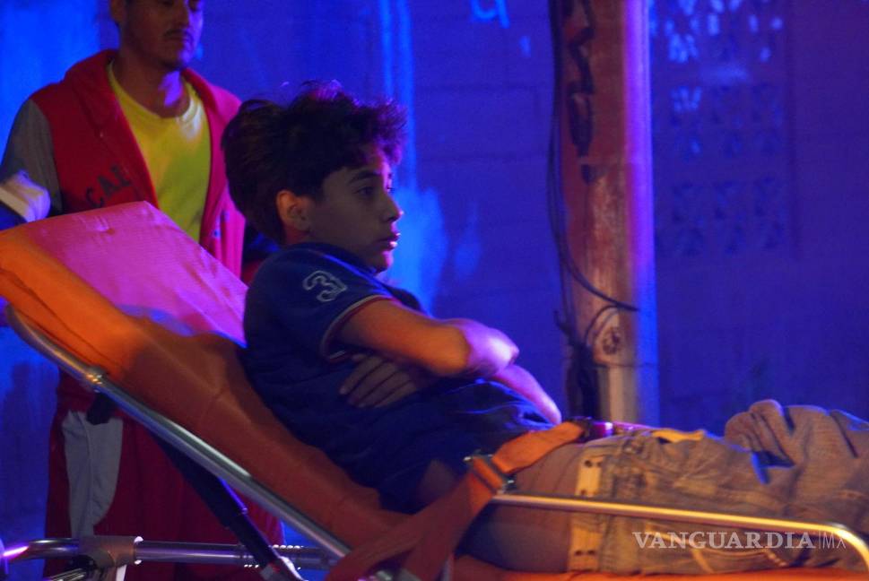 $!El menor resultó lesionado luego de caer de una motocicleta en movimiento.