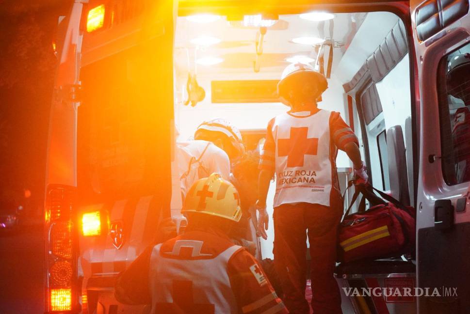 $!Familiares del motociclista y del conductor dialogaron para llegar a un acuerdo económico.