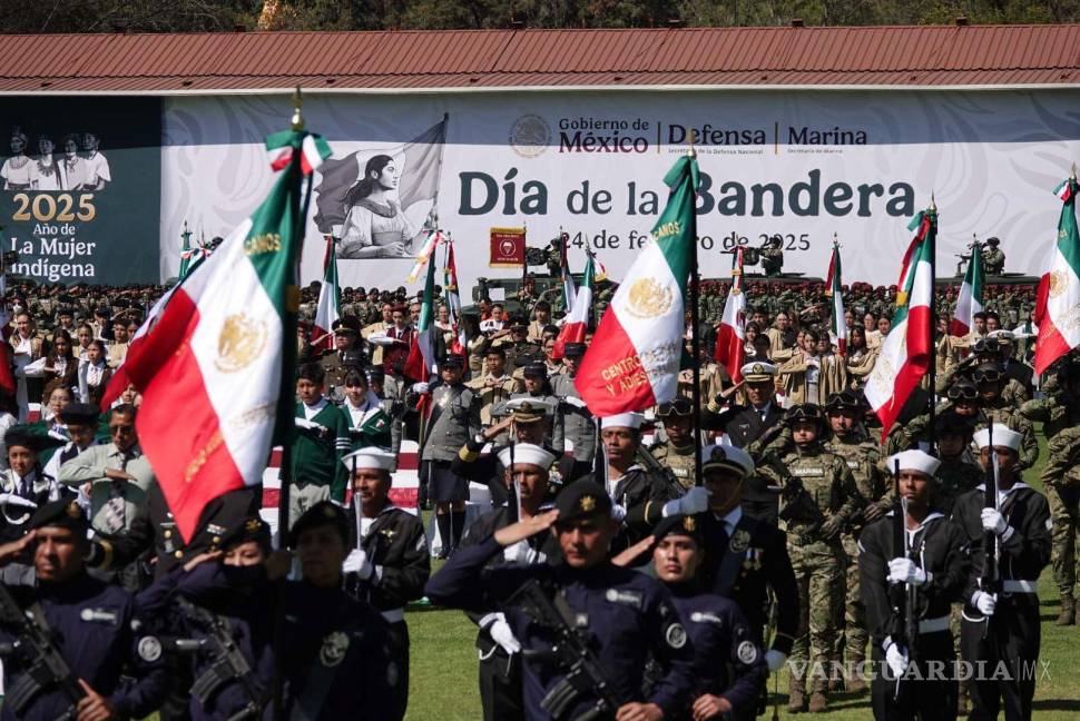 $!En el marco del Día de la Bandera, Claudia Sheinbaum, presidenta constitucional de los Estados Unidos Mexicanos, encabezó una ceremonia en su conmemoración en Campo Marte | Foto: Cuartoscuro