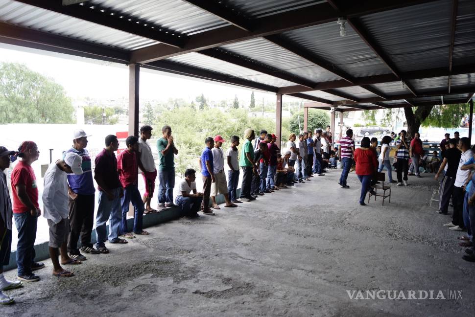 Invitan a saltillenses a convivir con migrantes esta Navidad