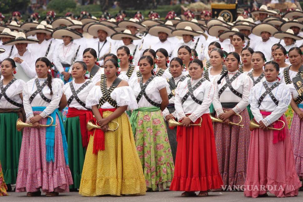 $!Los trabajadores disfrutarán de un fin de semana largo del sábado 15 al lunes 17 de noviembre.
