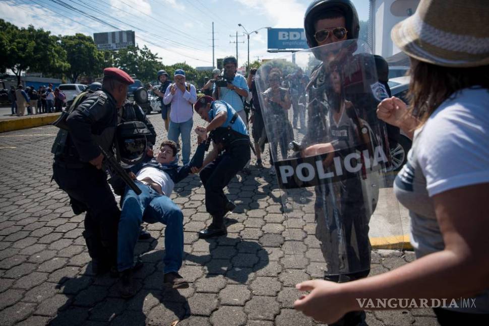 $!Gobierno de Nicaragua impide violentamente marcha opositora