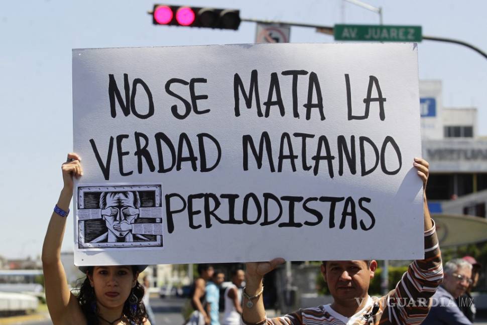 $!La libertad de expresión en México, amenazada: Juan Villoro