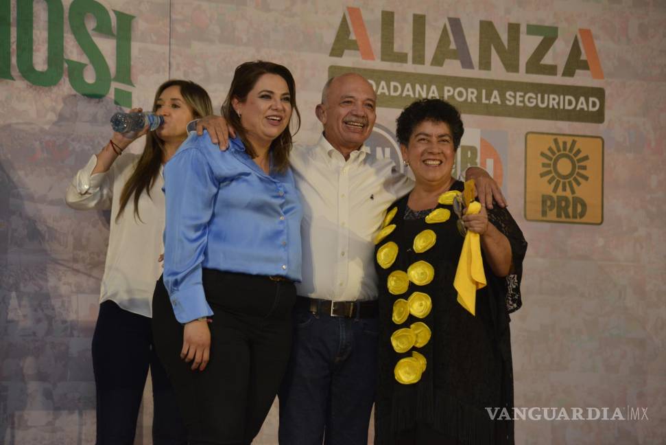 $!Elisa Maldonado, presidenta estatal del PAN, Óscar Pimentel, director del IMPLAN y Mary Telma Guajardo, consejera política estatal del PRD.