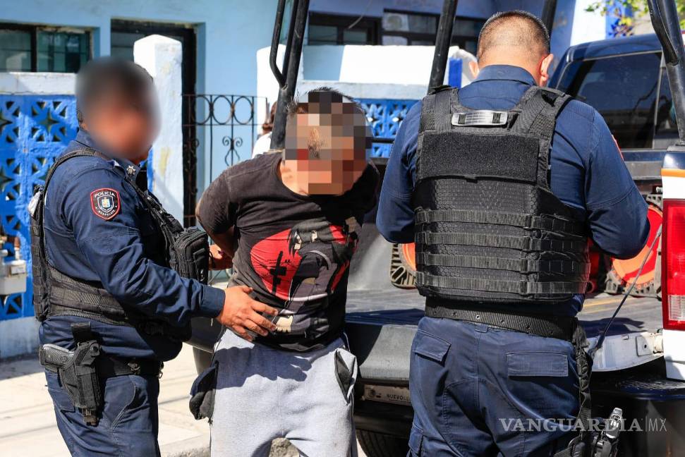 Vecinos de Guadalupe, Nuevo León someten y atan a presunto ladrón