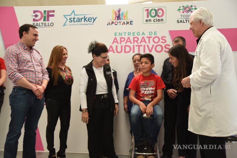 Entrega el Municipio mil aparatos auditivos