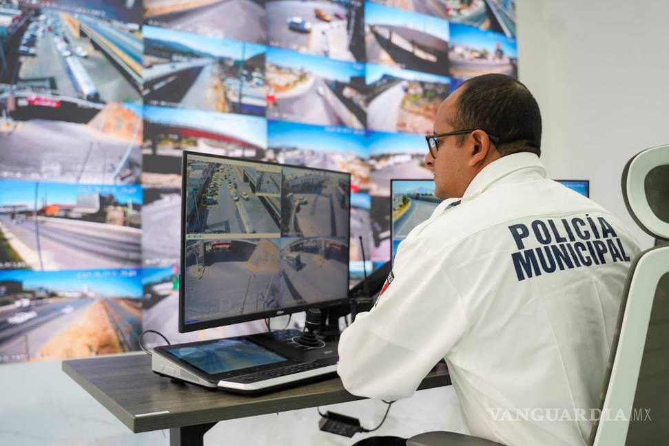 $!También se inauguró el C2 Municipal, enlazado al C4 estatal, para reforzar la videovigilancia y la seguridad.