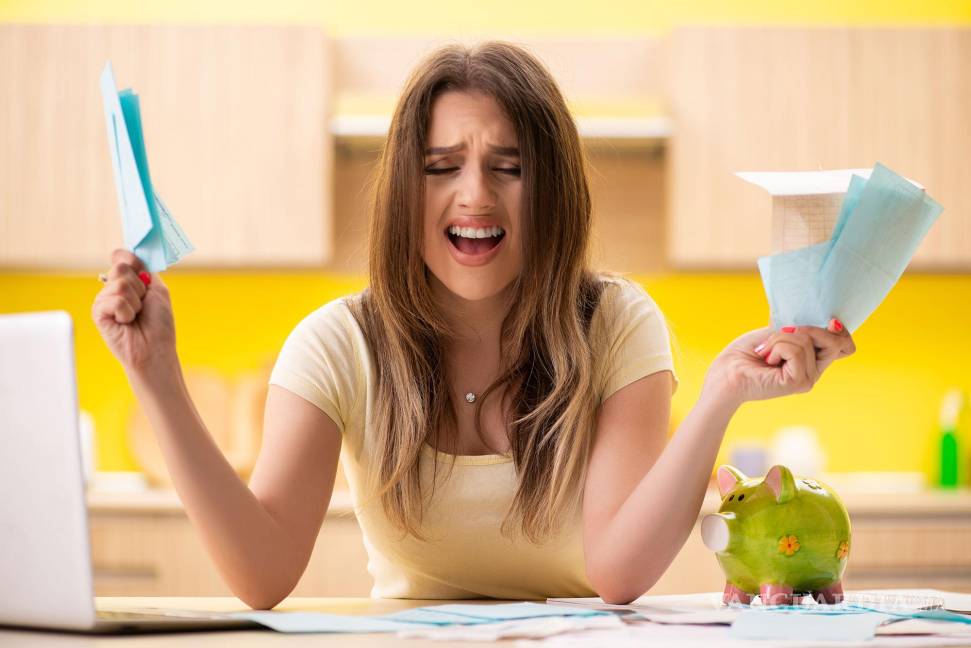 La lista negra del Buró de crédito... ¿Cuándo se borran las deudas en el historial?