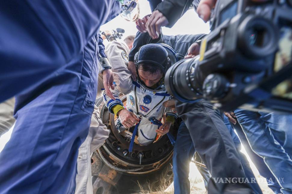 $!El astronauta estadounidense de origen salvadoreño Frank Rubio regresó a la Tierra después de 371 días en el espacio.